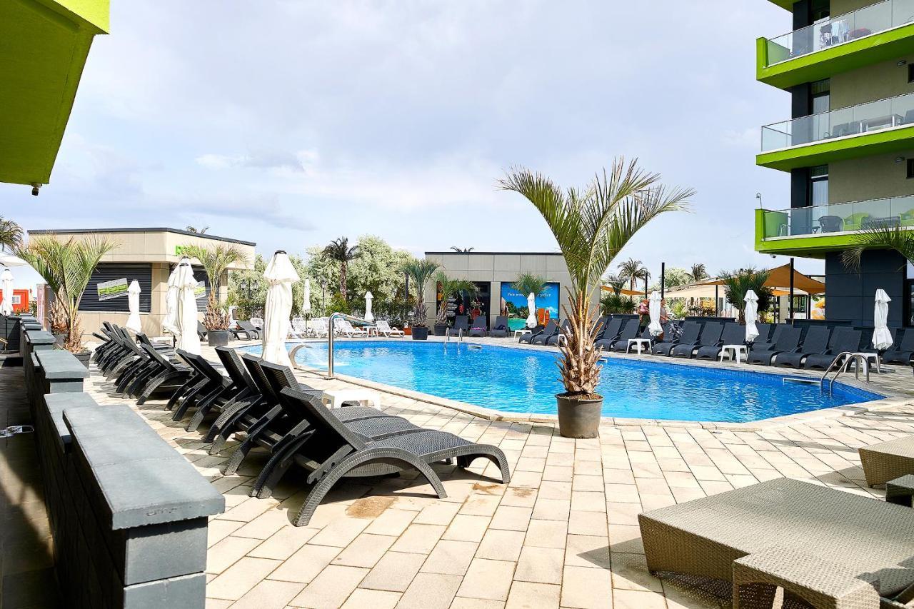 Năvodari Sunrise King Studio Spa N Pool Beach Resort מראה חיצוני תמונה